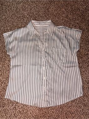 Blu Pepper Women’s White and Black Striped Button-Up Short Sleeve Shirt
